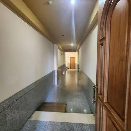 14bspeaceful Downtown *